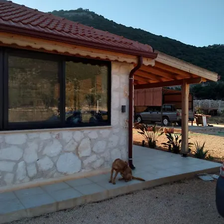 Dom wakacyjny Karaca Ciftlik Evi Kaş
